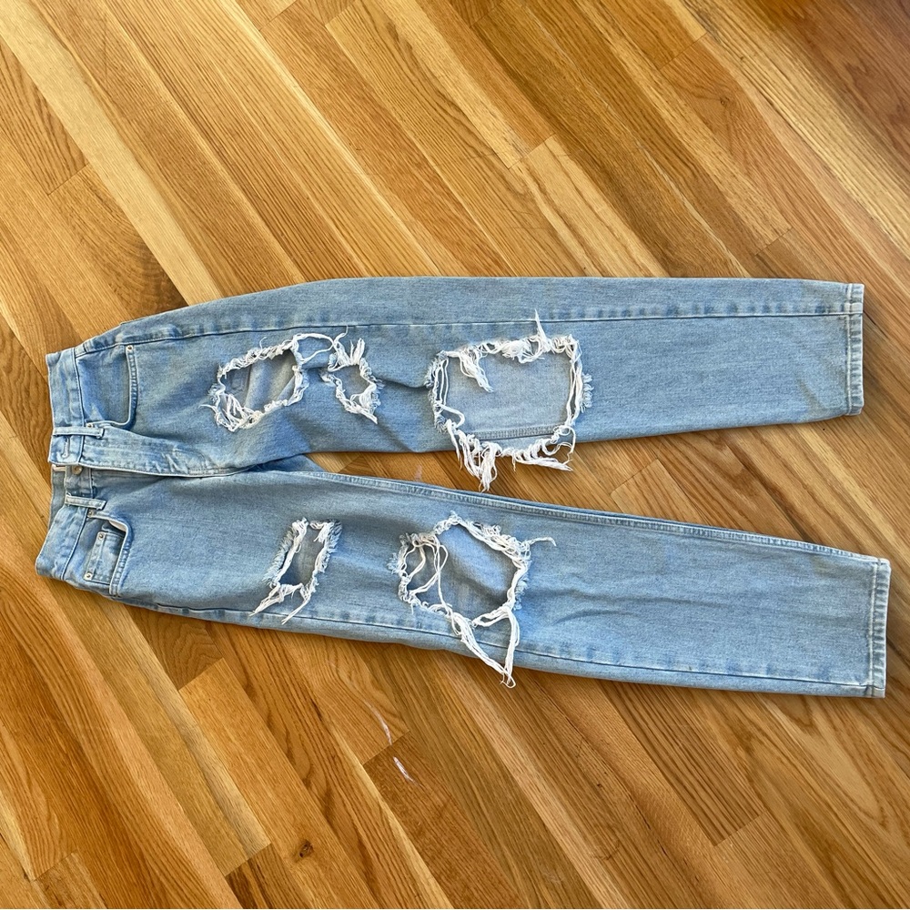 High Rise Baggy Ripped Jeans - Picture 3 of 5